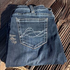 Cowgirl Tuff “Lisas Legacy Dark” 28x35